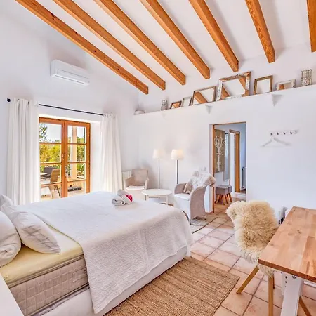Villa Finca Can Llum *