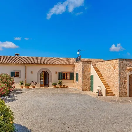 Finca Can Llum Villa